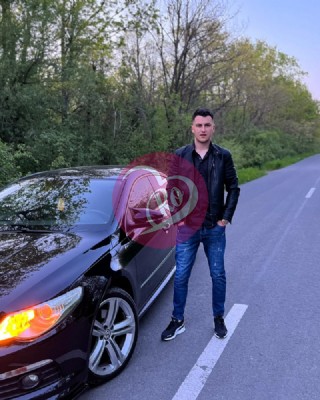 George Bărbat caut doamne și domnișoare totul discret și gratis