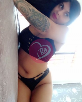Ema Brunetă Sexy Nouă în Oraș fotografia:13