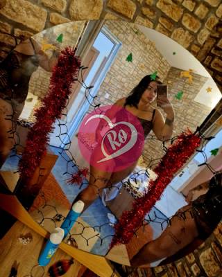 Cătălina azi am ajuns brunetă cu forme sexy BeSZÉLEK MAGYARUL IS