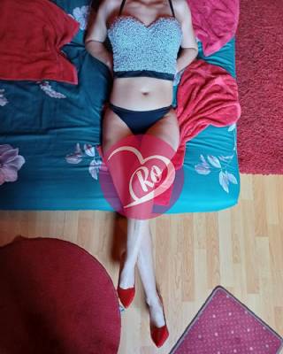 Iulia ofer masaje de relax erotice dar și sex fotografia:3