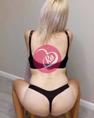 Larisa Escortă finuță drăguță sexi