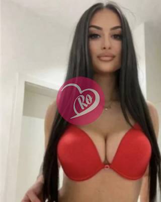 Alexandra VIP escort hot fără probleme fotografia:2