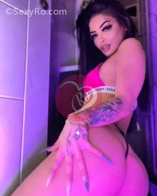 Bruneta cu Tatuaje Locație Dimitrie Cantemir 16