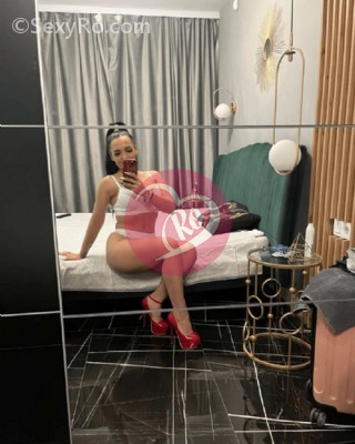 Oana Descoperă nouă ta iubire secretă o femeie care stă la dispoziția plăcerilor tale fotografia:2