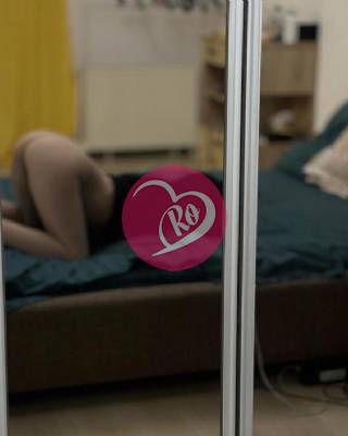 Domnișoara de 22 de ani te aștept în locația mea