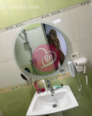 Roxi Escortă o adevărată minune a senzualității ofer experiențe erotice de neuitat. fotografia:2