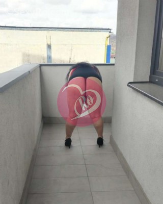 Mihaela Servicii totale fac Party și Deplasări fotografia:2