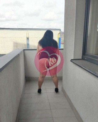 Mihaela Servicii totale fac Party și Deplasări fotografia:5
