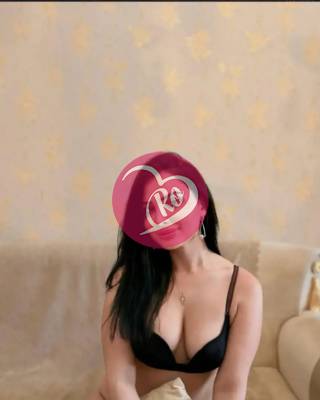 Andrada Brunetă sexy și dulce doar pentru puțin timp am și colega dominări masaj fotografia:2
