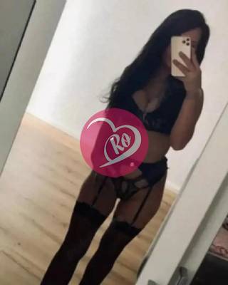 Tina escortă promit clipe de neuitat fac și show web