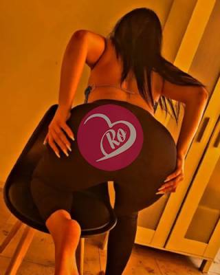 Elena 43 de ani Milf hotărâta prima dată în oraș la tine