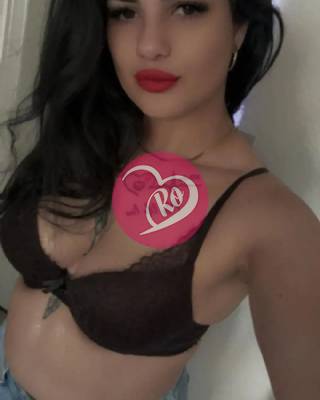 Ionela fac Party girl și deplasări fotografia:2