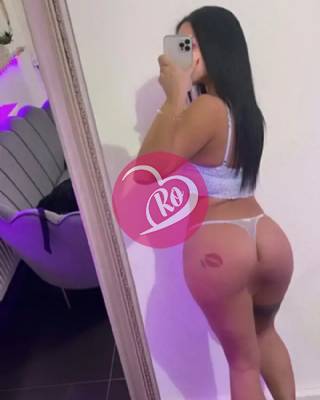 Elena escortă de vis pentru bărbați pofticioși