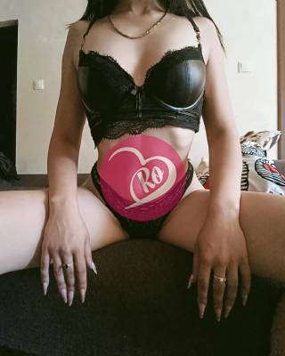 Escortă pentru distracție sună fotografia:3