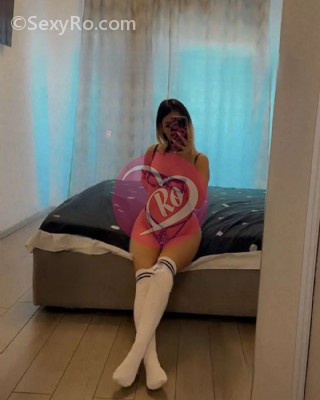 Maria 23 ani caut doar domni generoși educați