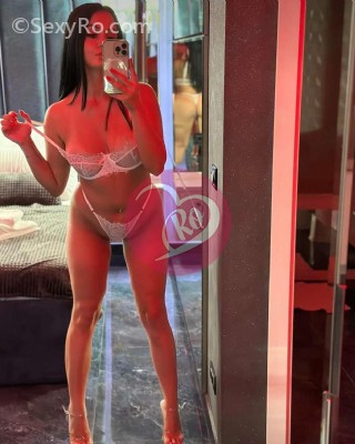 Fată tânără fac și show pe web și întâlniri fotografia:3