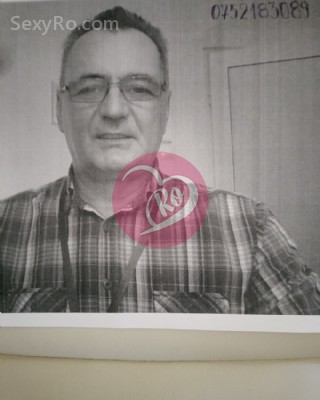 George Urgent caut Escortă pentru un eveniment fotografia:2