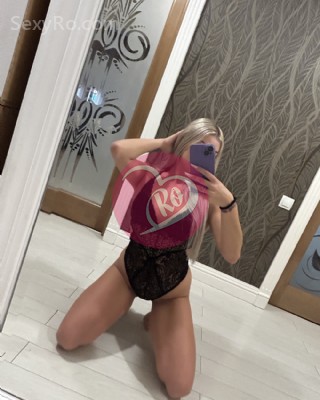 Mădălina Blondă cu experiență fotografia:2