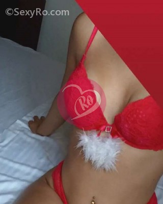 Blondă cu chef de dragoste și aventuri fotografia:2