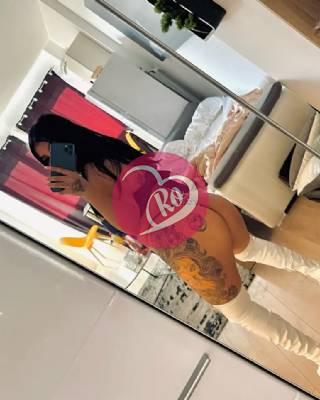 Rafinata foarte elegantă am revenit pentru domni pricepuți fotografia:4