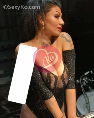 Brunetă dulce și atrăgătoare confirmare pe Whatsapp fotografia:2