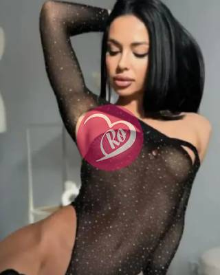 Daria brunetă nouă în oraș Hai să te răsfăț cu corpul meu fotografia:3