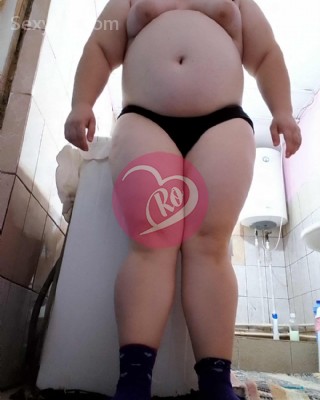 Claudia Matură cu forme ofer sex total orice fantezie fotografia:3