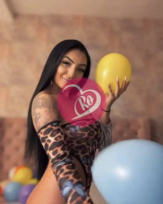 Femeie cu corp frumos sunt nouă în orașul vostru vă aștept la mine sau la voi fotografia:3