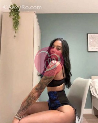 Fată atrăgătoare fac doar deplasării fotografia:4