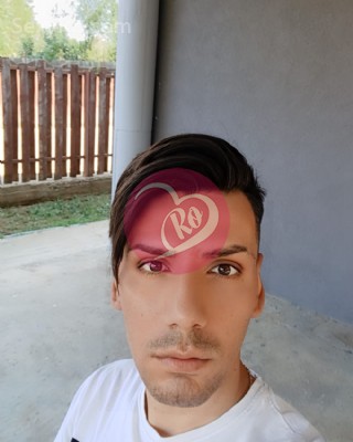 Ionuț Escortă experiențe intense discreție și clipe de neuitat fotografia:2