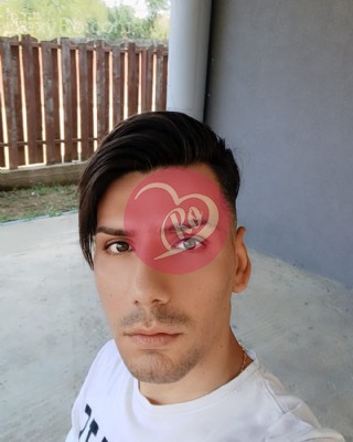 Ionuț Escortă experiențe intense discreție și clipe de neuitat fotografia:3