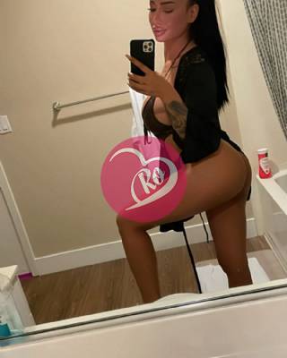 Amelia lucrez bine ofer masaje și fantezii fotografia:3