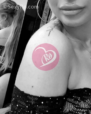 Sophie - nouă în oraș zâmbet dulce și forme periculoase