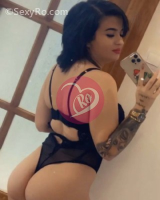 Brunetă top Baba Novac parklake fotografia:2