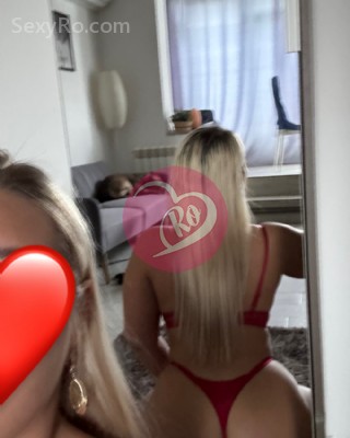 Maria Blonda sexy cu ochii verzi