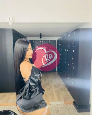 Brunetă focoasă internațională ofer Servicii totale fotografia:3