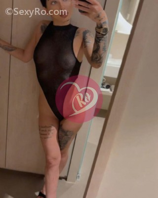 Domnișoara rafinată fac doar deplasări