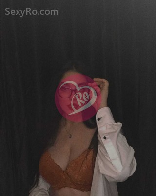 Giulia show web incendiar fantezia ta în carne și oase fotografia:5