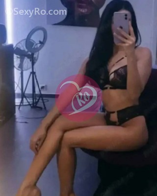 Denisa escortă pentru servicii erotice
