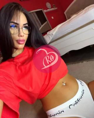 Anne dama de companie fac doar deplasări fotografia:2