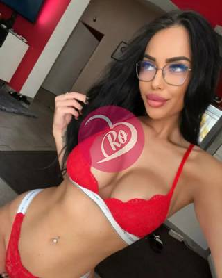 Anne dama de companie fac doar deplasări fotografia:5