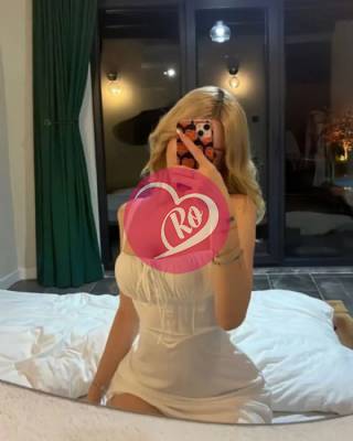 Blonda de companie Doar Deplasări la Hotel și Pensiune fotografia:5