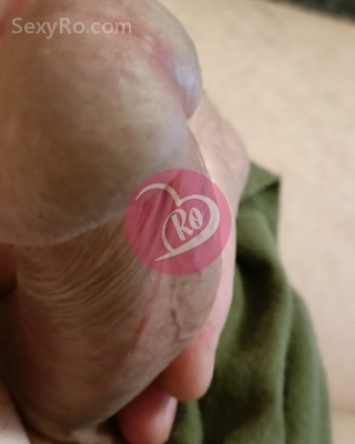 Sol Buna sunt SOL si astept mesajele voastre ! fotografia:2