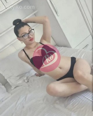 Adela 23 de ani nouă ta fată❤️ fotografia:2