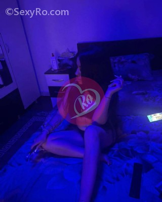 Myriam Pitika - Escortă Brunetă Micuță și Jucăușă București fotografia:2