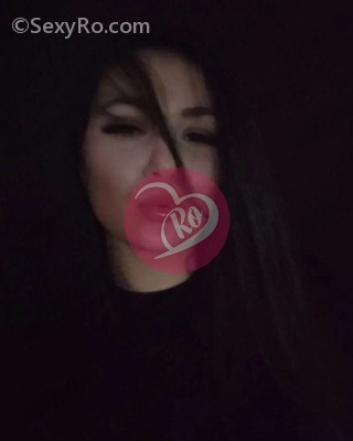 Independentă feminină educată companie selectă în Iași