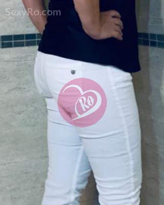 Ioana 38 de ani căsătorită caut aventura cu un bărbat bine dotat fotografia:4