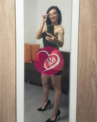 Cristina poze reale confirm pe WhatsApp