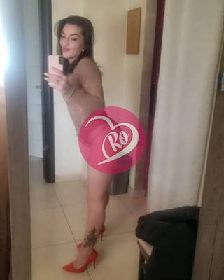 Emilia escortă igenica foarte sexi