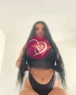 Beatrice nouă în oraș muncesc în mașină sau deplasări